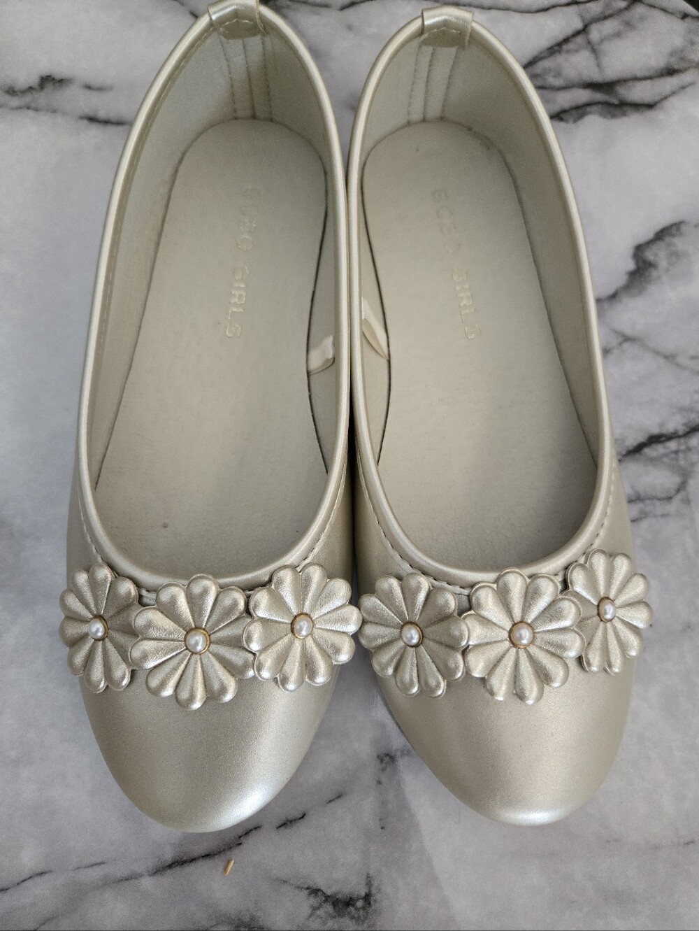 EUC!! BCBG Girls' Pearl Floral Ballet Flats - LIGHT GOLD